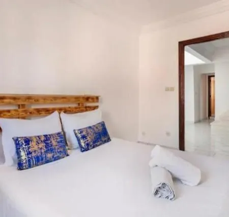 Familial Appartement Avec Piscines Marrakesh Exterior photo